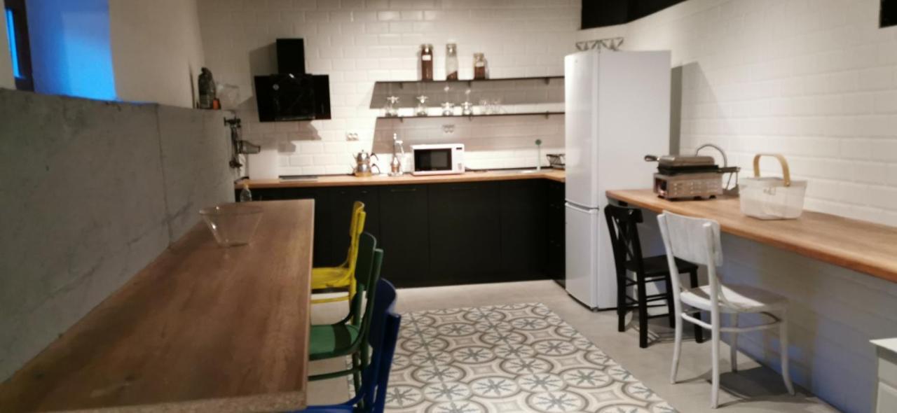 Old Town Hostel אוהריד מראה חיצוני תמונה