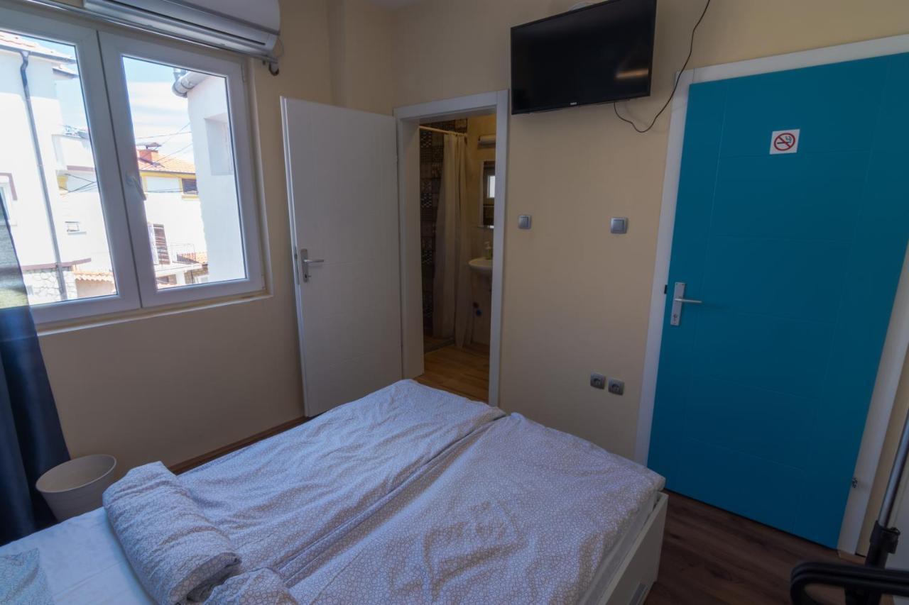 Old Town Hostel אוהריד מראה חיצוני תמונה